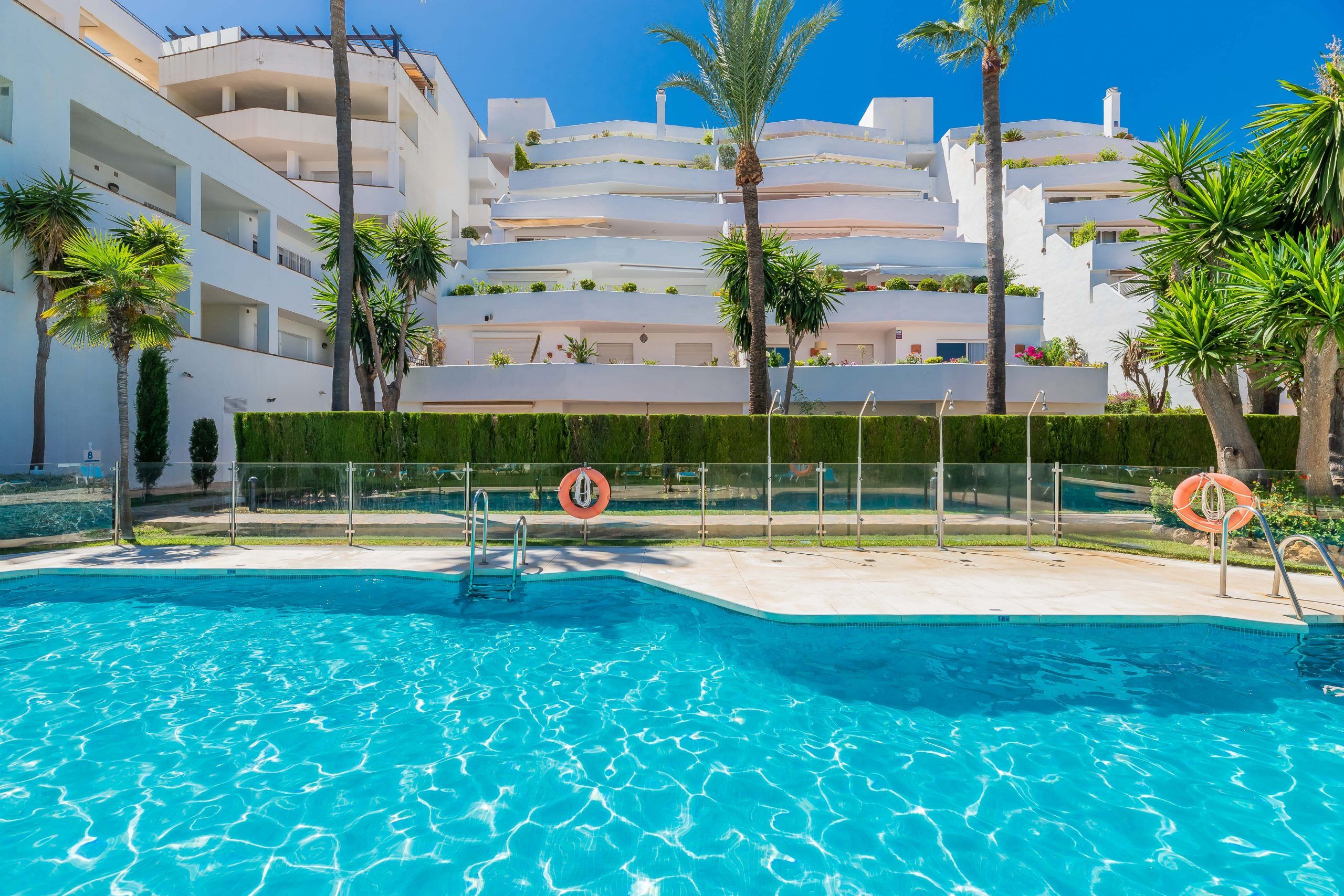 7e579f6e816dbc0084a75015272abc1e.Maya-Jardines-Andalucia-3-scaled