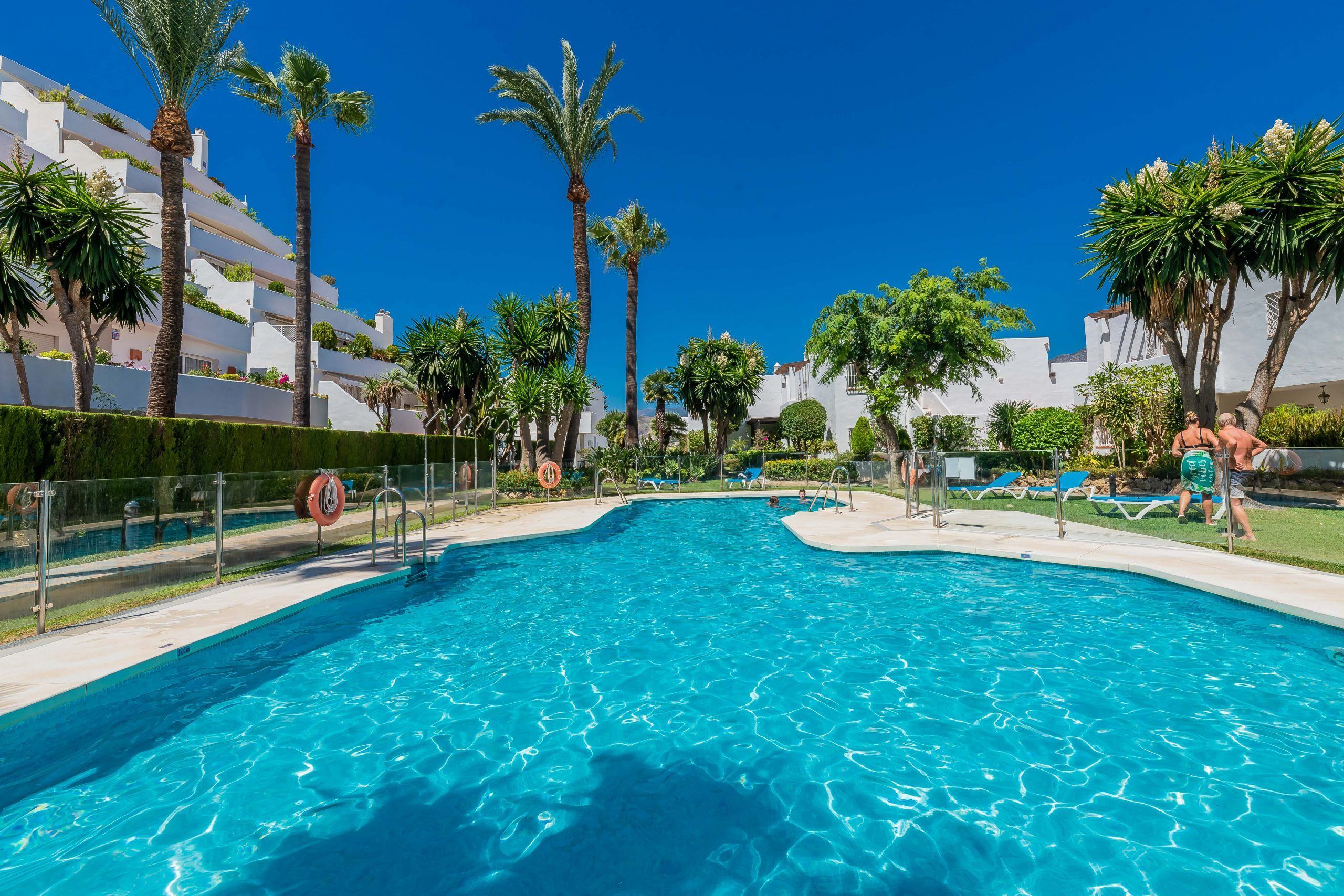 8ac07d172da71238d9a273417b5da6ad.Maya-Jardines-Andalucia-1-scaled